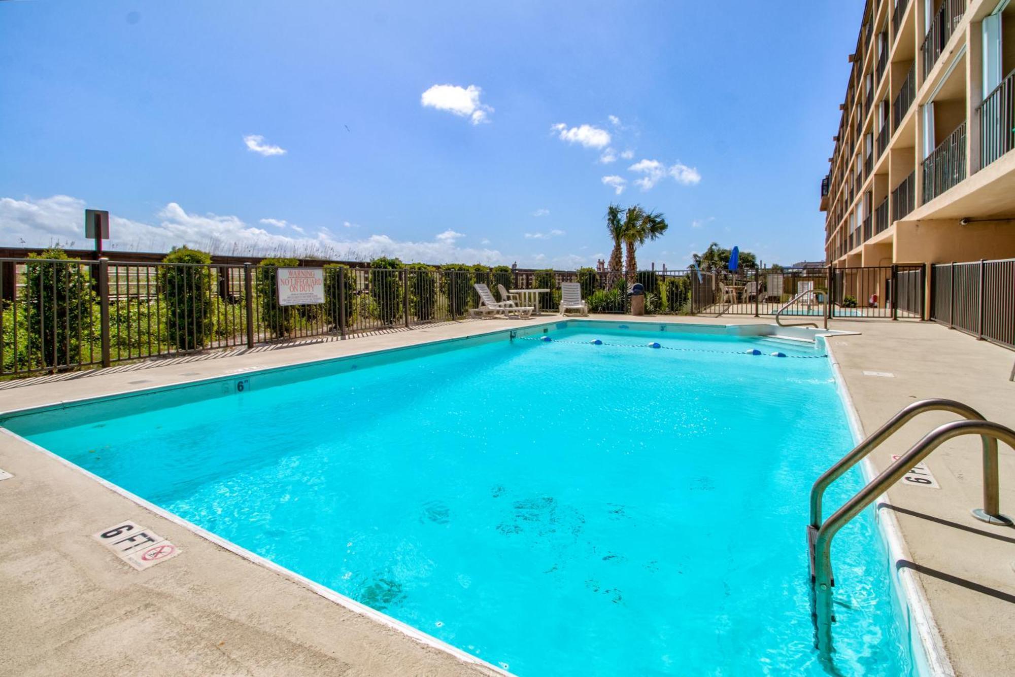 Oceanfront * Pool * Elevator * Boardwalk Apartment Carolina Beach Bagian luar foto